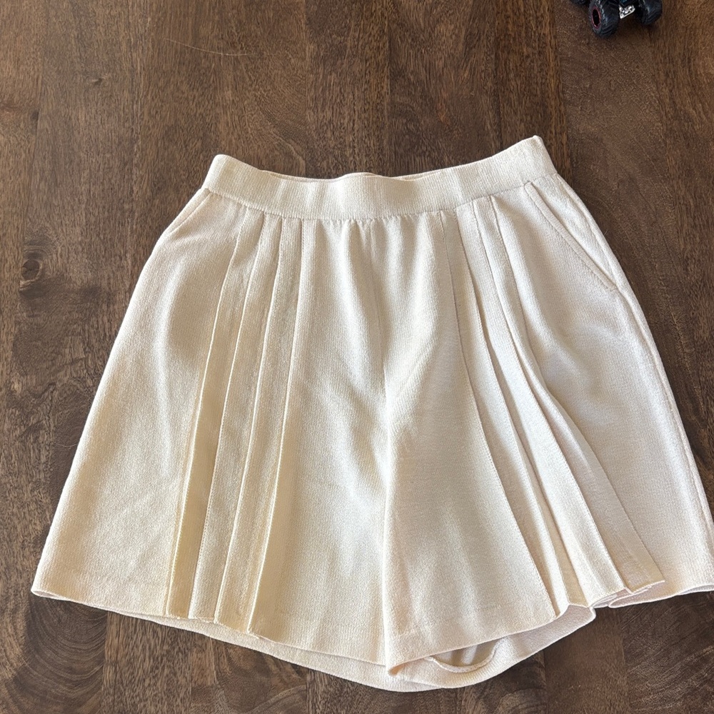 Cream Pleated Shorts